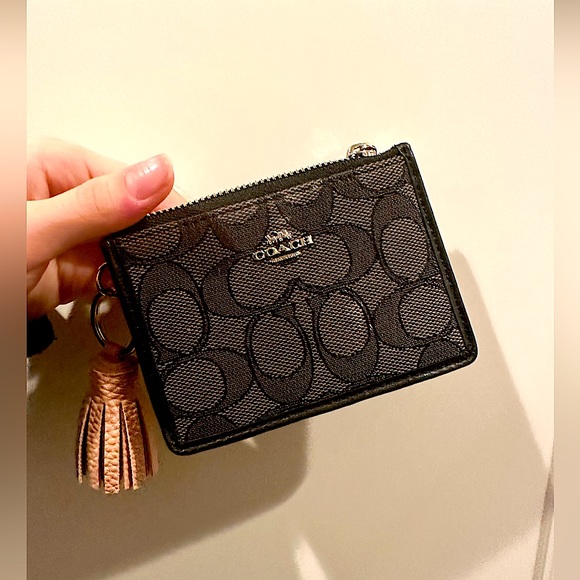 Coach card wallet and keychain; slightly used. - Picture 2 of 3